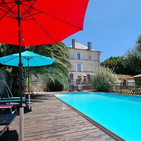 Semesterbostad 8-zimmer-schloss Mit Pool Und Eigenem Park By Interhome *