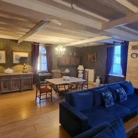 8-zimmer-schloss Mit Pool Und Eigenem Park By Interhome Saint-Just-Luzac