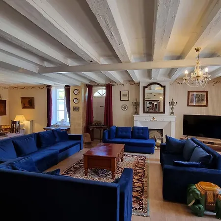 8-zimmer-schloss Mit Pool Und Eigenem Park By Interhome Сasa de vacaciones *