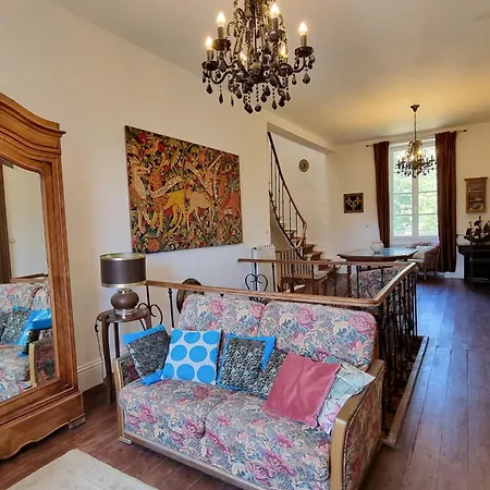 Сasa de vacaciones 8-zimmer-schloss Mit Pool Und Eigenem Park By Interhome Saint-Just-Luzac