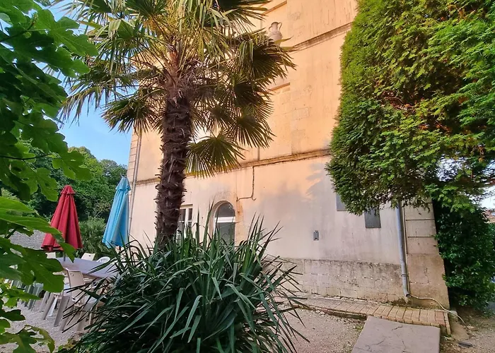 8-zimmer-schloss Mit Pool Und Eigenem Park By Interhome Saint-Just-Luzac