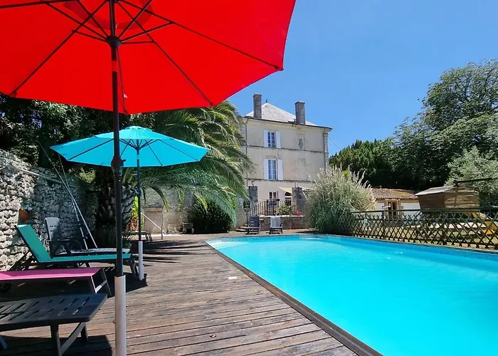 Casa vacanze 8-zimmer-schloss Mit Pool Und Eigenem Park By Interhome *