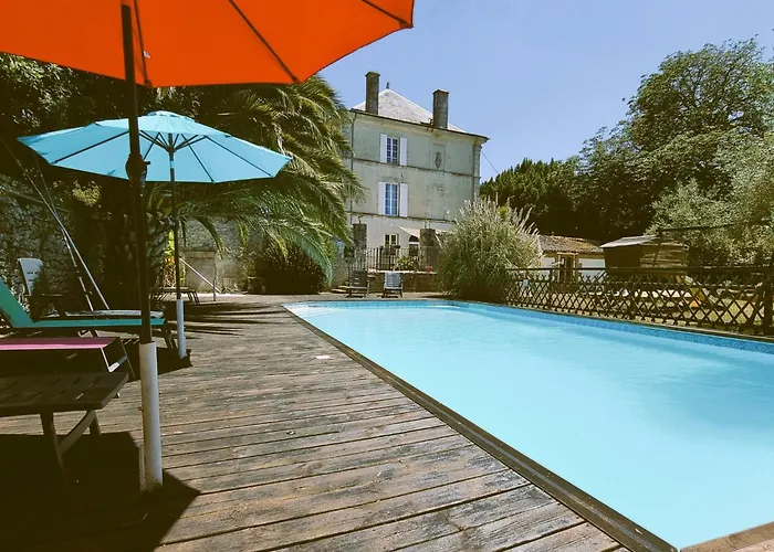 8-zimmer-schloss Mit Pool Und Eigenem Park By Interhome * Saint-Just-Luzac