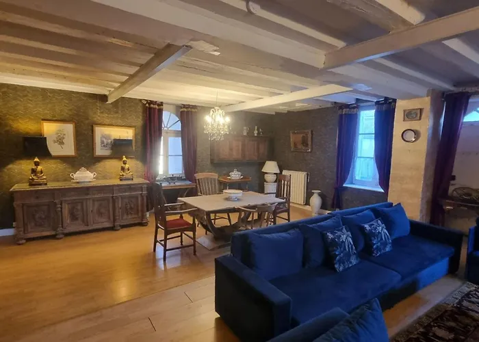 8-zimmer-schloss Mit Pool Und Eigenem Park By Interhome Saint-Just-Luzac