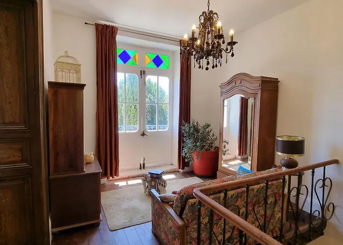 8-zimmer-schloss Mit Pool Und Eigenem Park By Interhome Saint-Just-Luzac